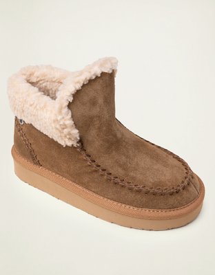 Minnetonka Chandra Ankle Boot