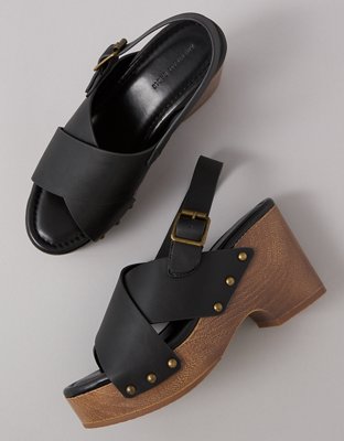 AE Criss-Cross Wedge Clog