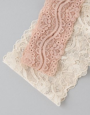 Emballage de deux bandeaux en dentelle AE