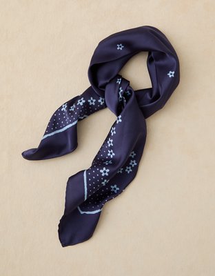 AE Daisy Bandana