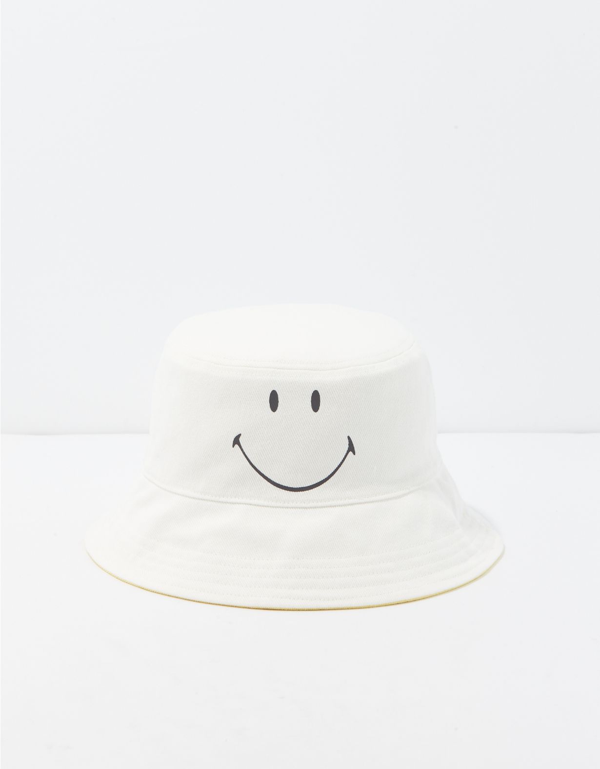 AE Reversible Smiley® Bucket Hat