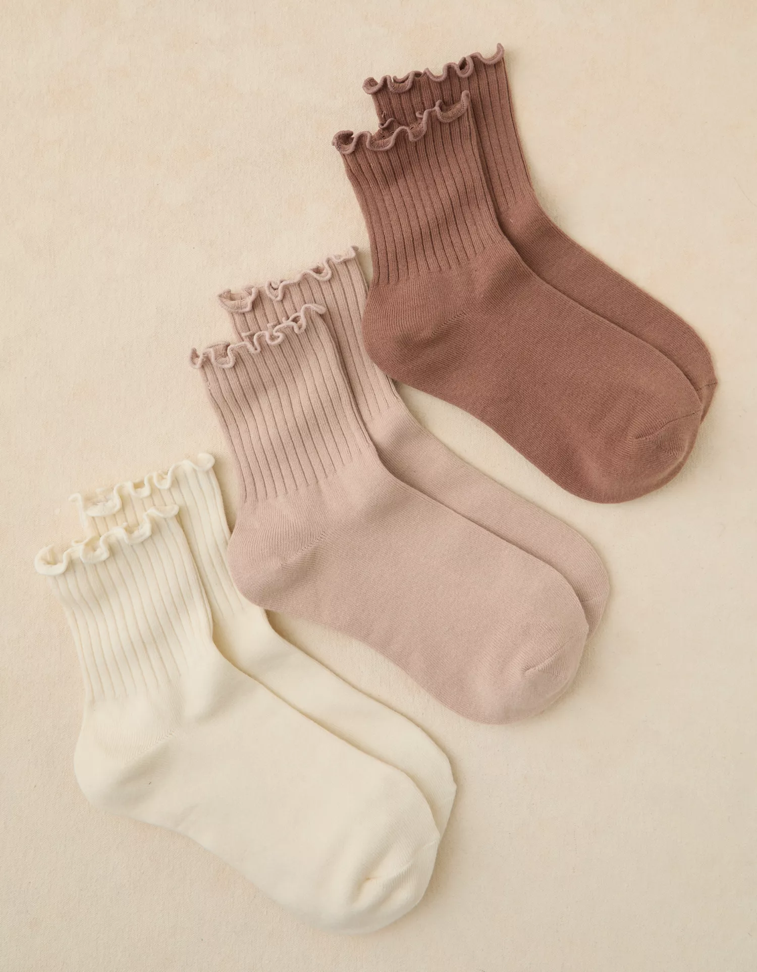 AE Ruffle Cropped Crew Socks 3-Pack - thumbnail 2