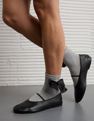 Mi-chaussettes courtes à boucle en satin AE