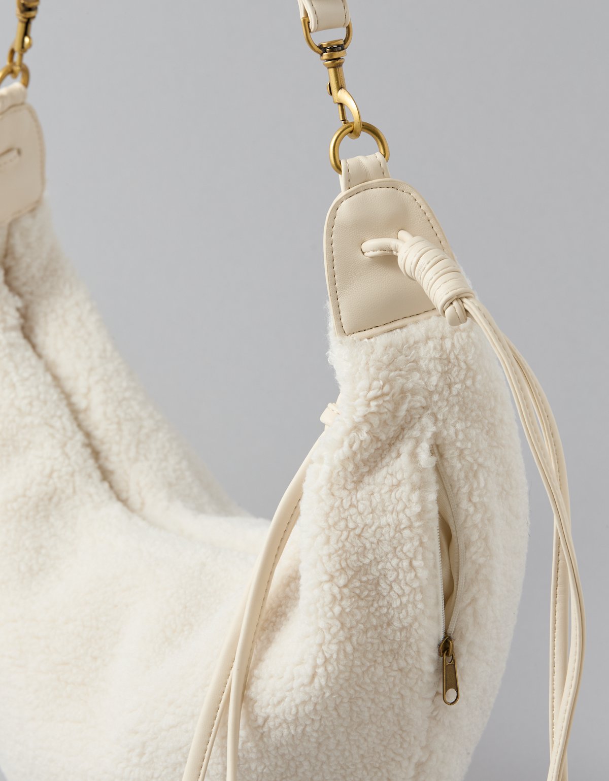AE Sherpa Crescent Bag - image 5
