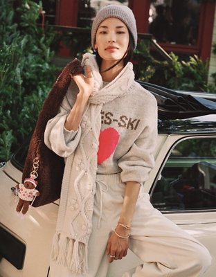 AE Sherpa Slouchy Bag | AE