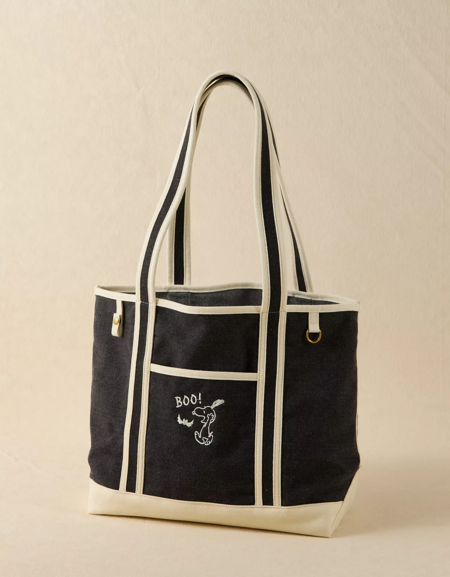 AE Off-Duty Snoopy Tote Bag