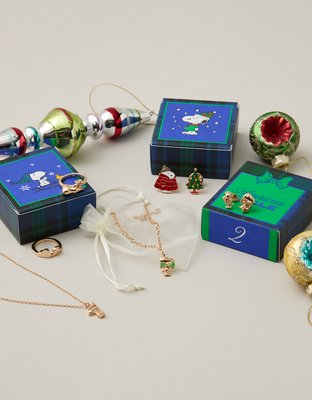 AEO Snoopy 6-Day Advent Calendar