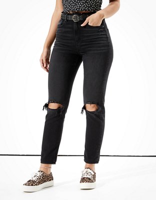 black ripped mom jean