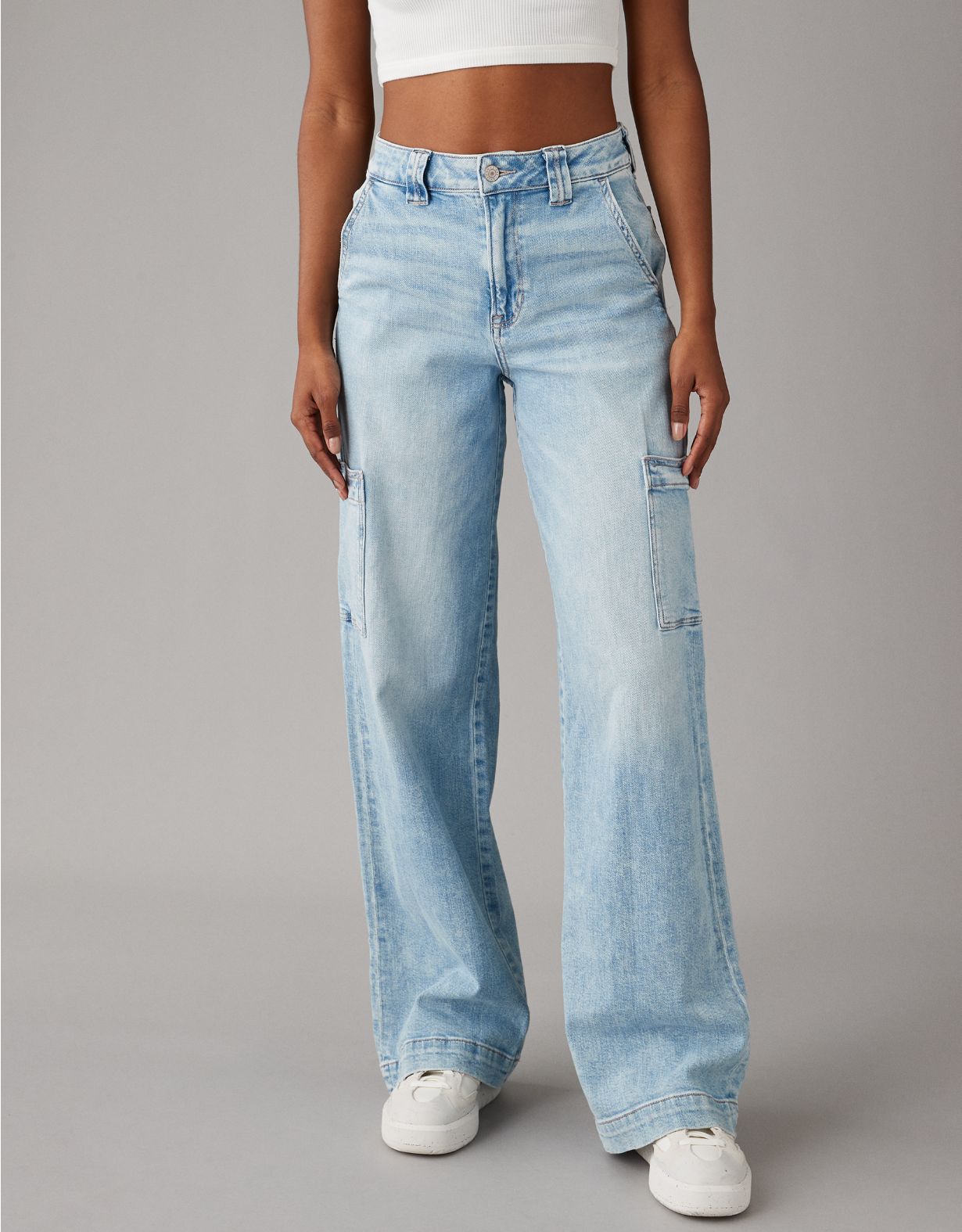 AE Dreamy Drape Stretch Super High-Waisted Cargo Baggy Wide-Leg Jean