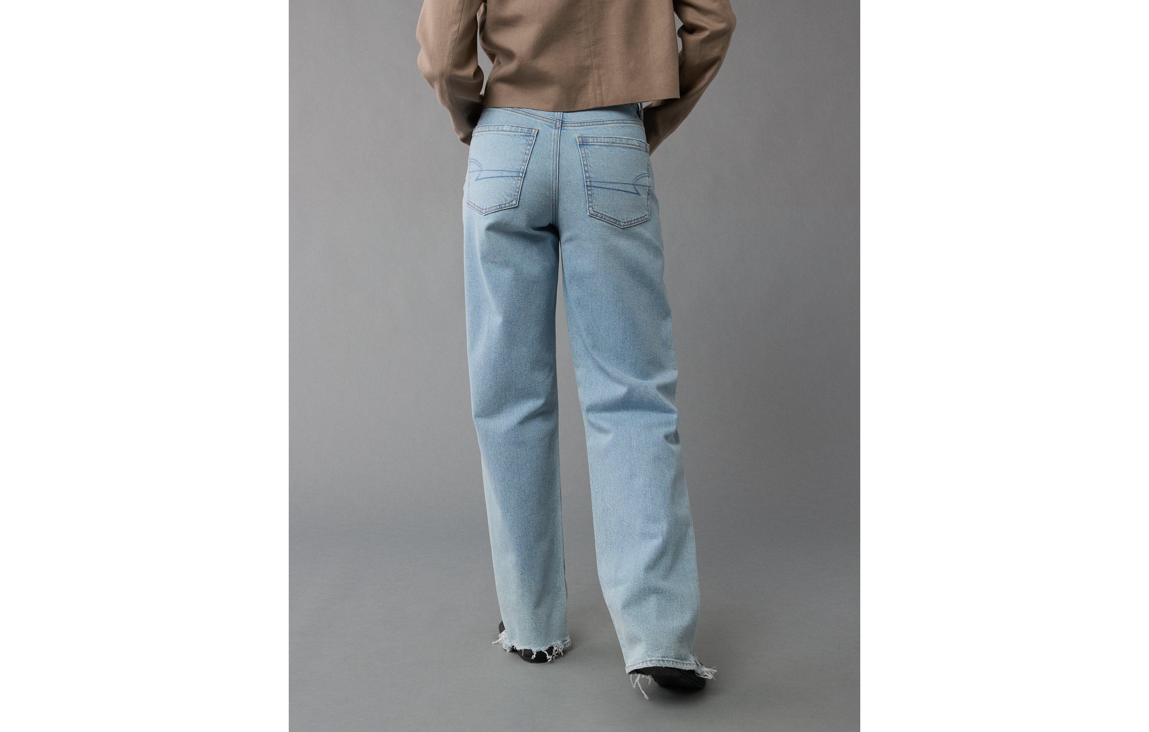 AE Strigid Ripped Super High-Waisted Baggy Straight Jean