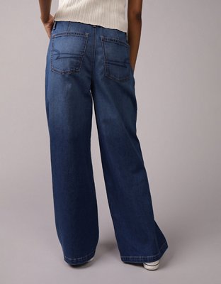 AE Strigid Low-Rise Ultra Wide-Leg Jean