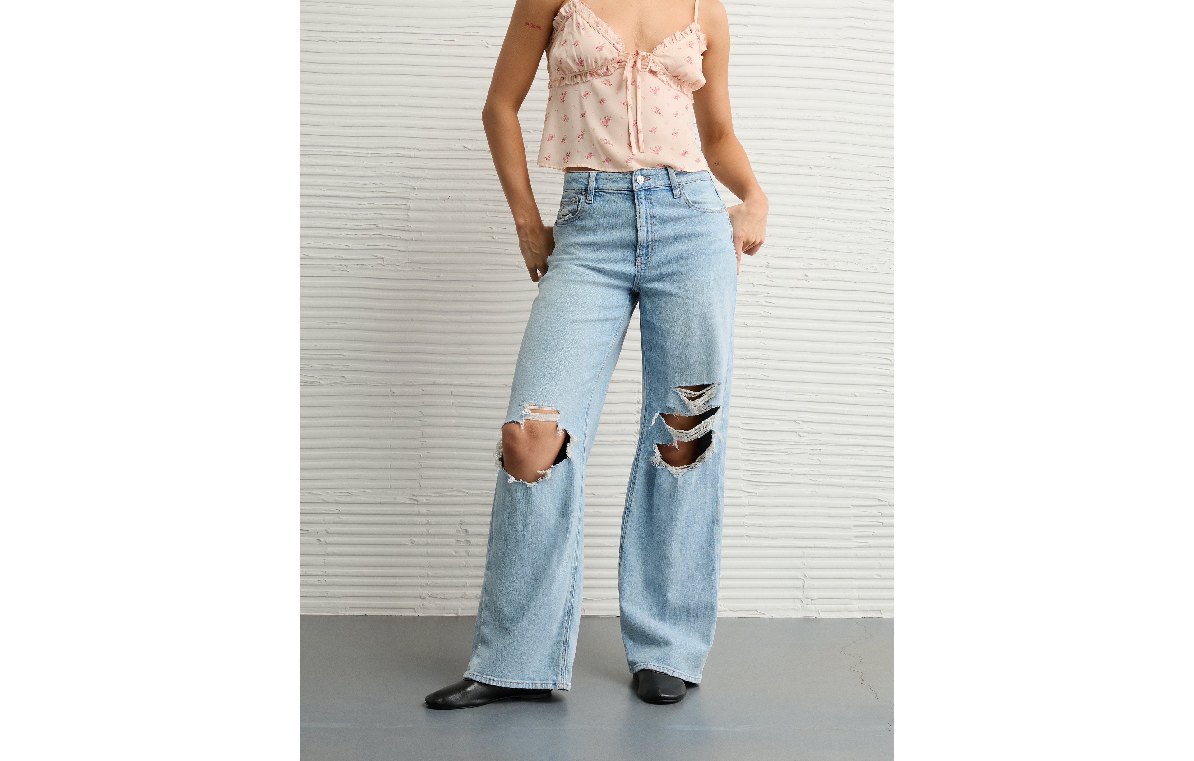 AE Dreamy Drapey Super High-Waisted Baggy Wide-Leg Jean