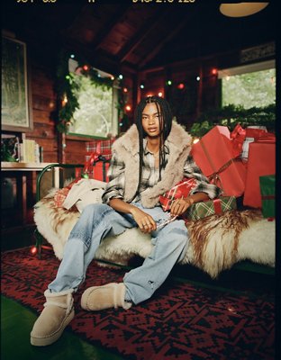 AE Strigid Low-Rise Ex-Boyfriend Jean