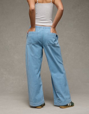 AE Cozy Dreamy Drape Low-Rise Ultra Wide-Leg Jean