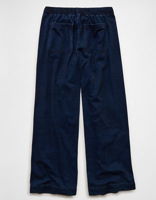 AE Cozy Dreamy Drape Low-Rise Ultra Wide-Leg Jean