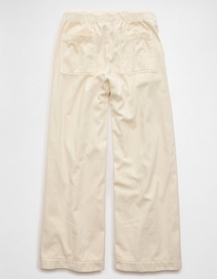 AE Cozy Dreamy Drape Low-Rise Ultra Wide-Leg Jean