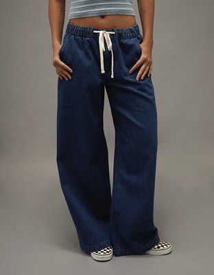 AE Dreamy Drape Strigid Low-Rise Ultra Wide-Leg Jean