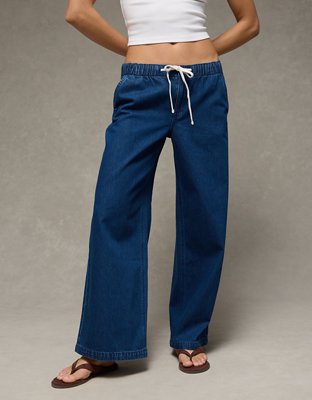 AE Dreamy Drape Strigid Low-Rise Baggy Ultra-Wide Leg Jean