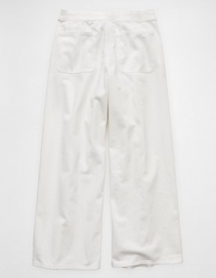 AE Dreamy Drape Strigid Low-Rise Ultra Wide-Leg Jean