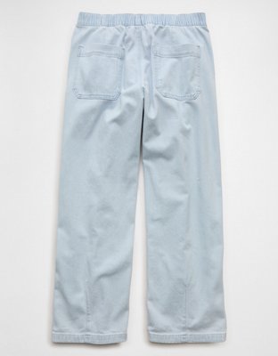 Женские джинсы American Eagle AE Low-Rise Pull-On Barrel, цвет: Светлая варка — фото 4