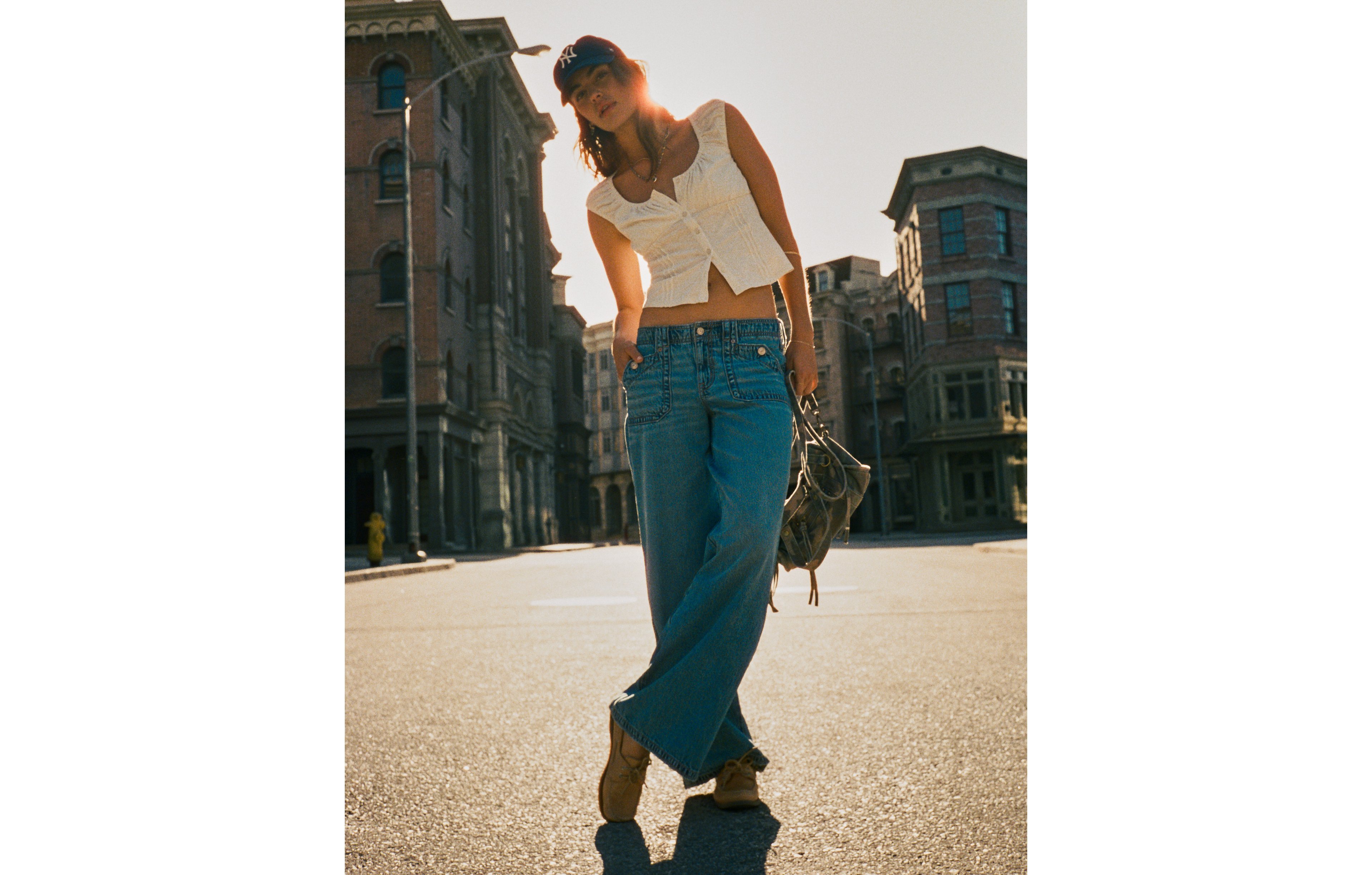 AE Low-Rise Baggy Ultra-Wide Leg Jean