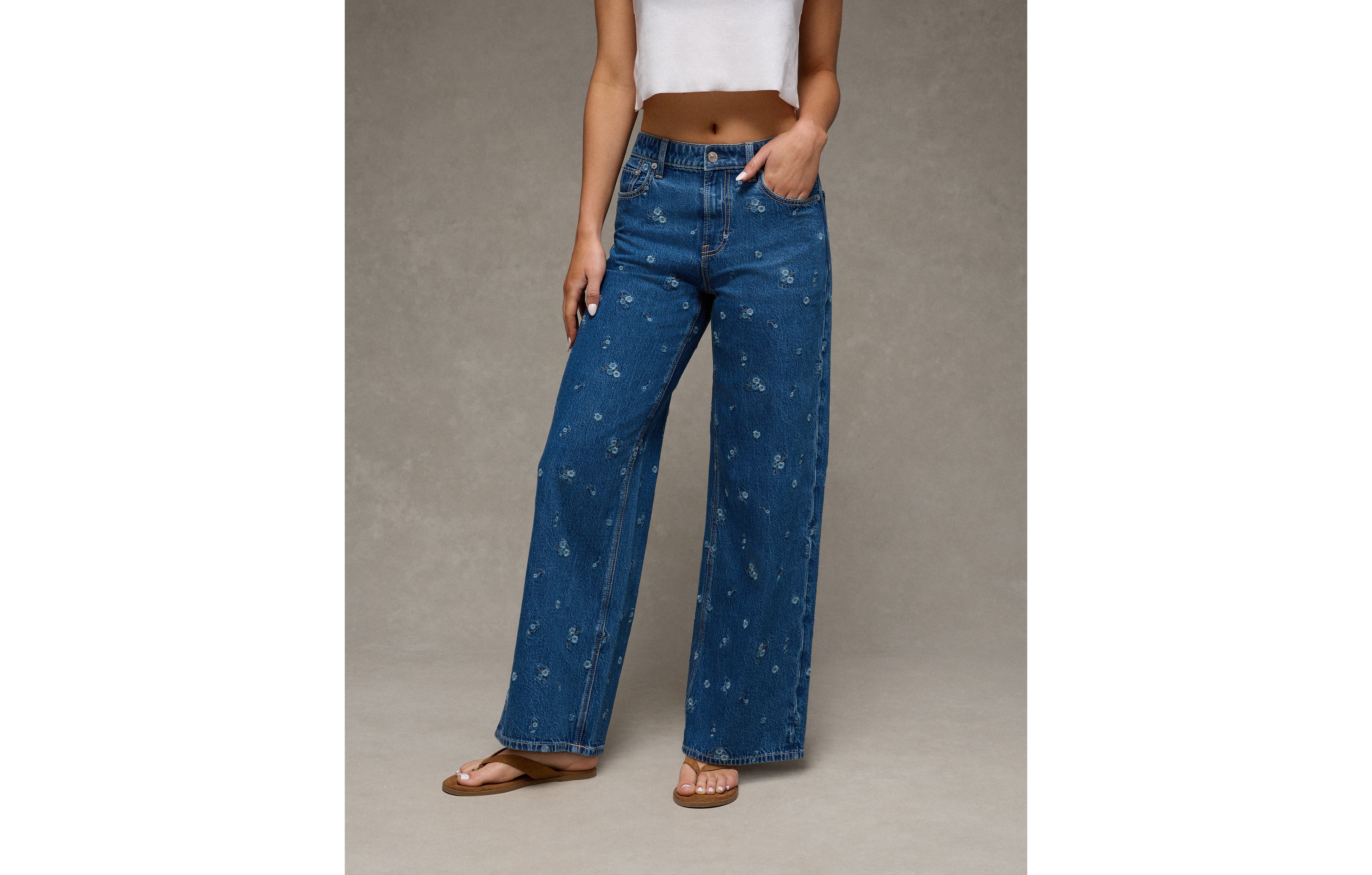 AE Super High-Waisted Embroidered Baggy Wide-Leg Jean