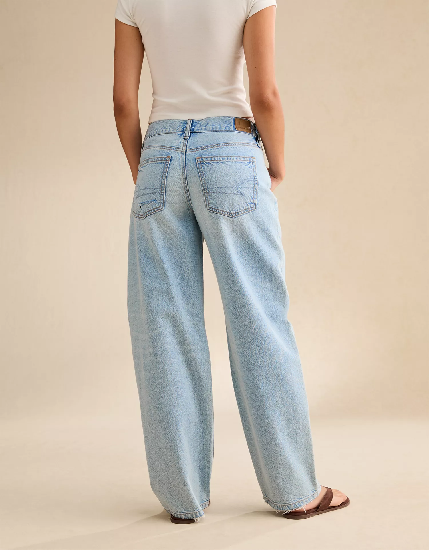 AE Low-Rise Baggy Barrel Jean - thumbnail 2