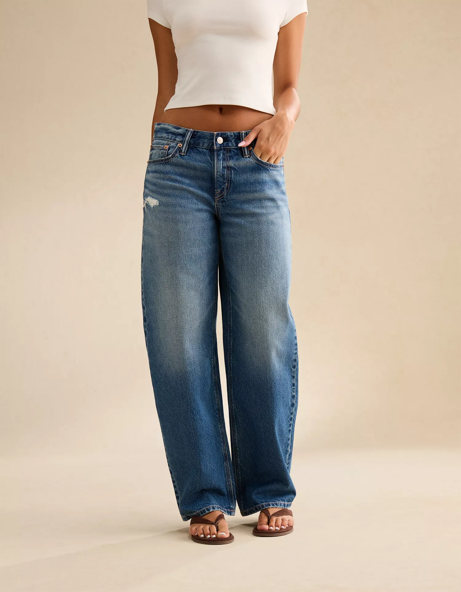 AE Low-Rise Baggy Barrel Jean - thumbnail 6