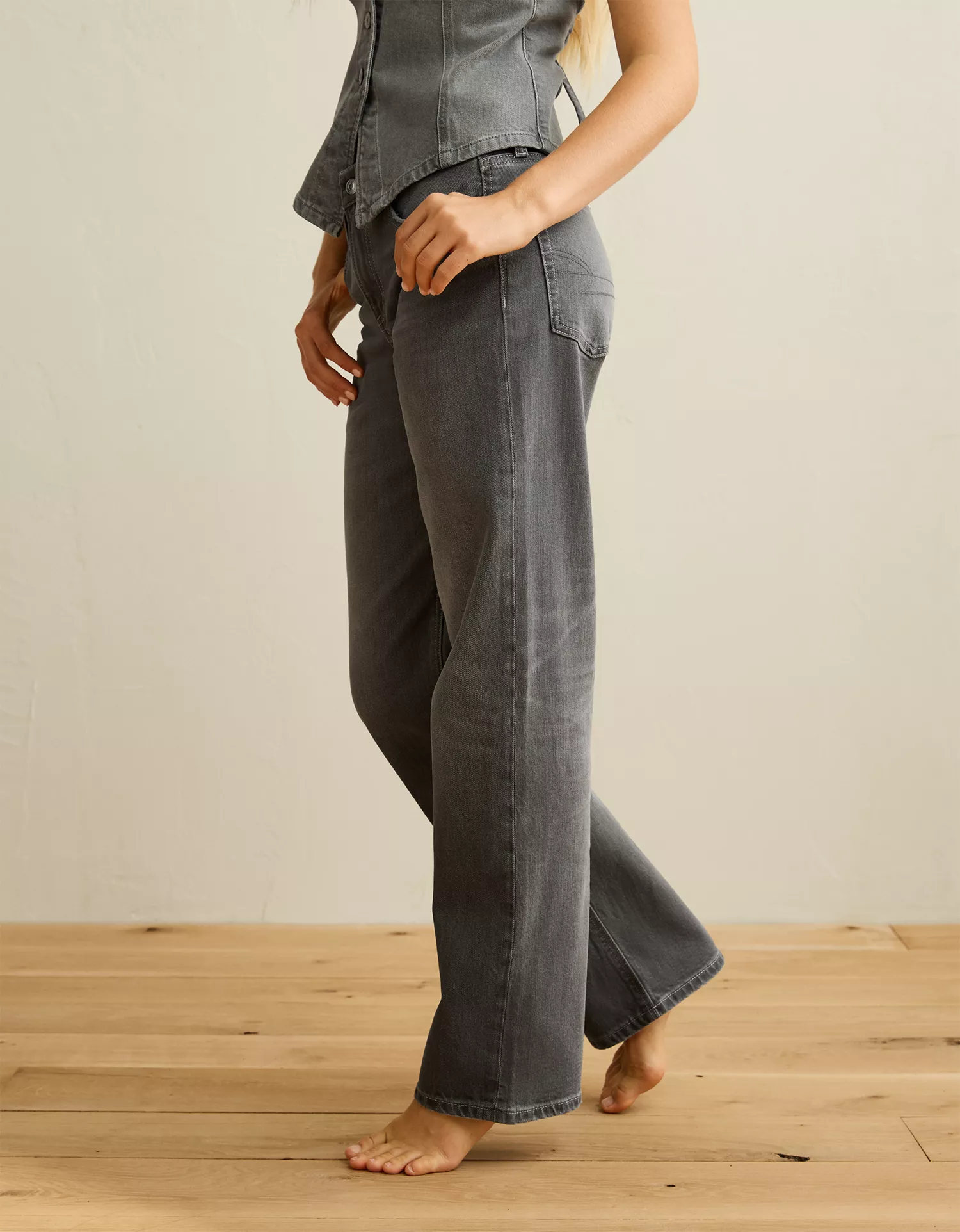 AE Low-Rise Baggy Straight Jean - thumbnail 6