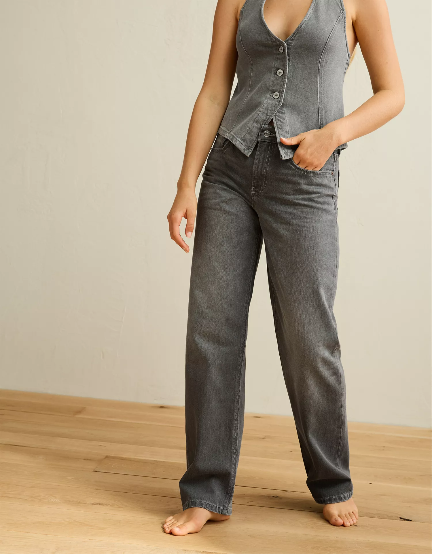 AE Low-Rise Baggy Straight Jean - thumbnail 5