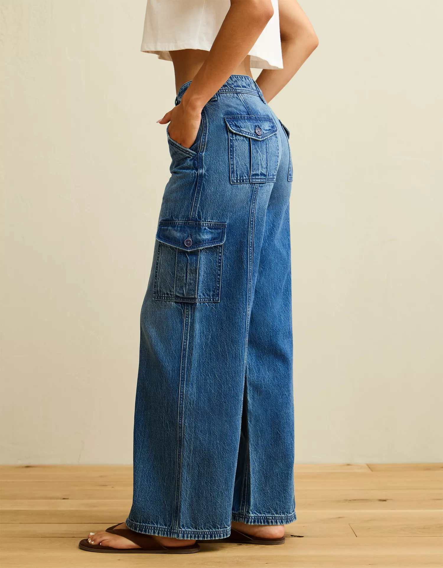 AE Low-Rise Cargo Baggy Ultra-Wide Leg Jean - thumbnail 5