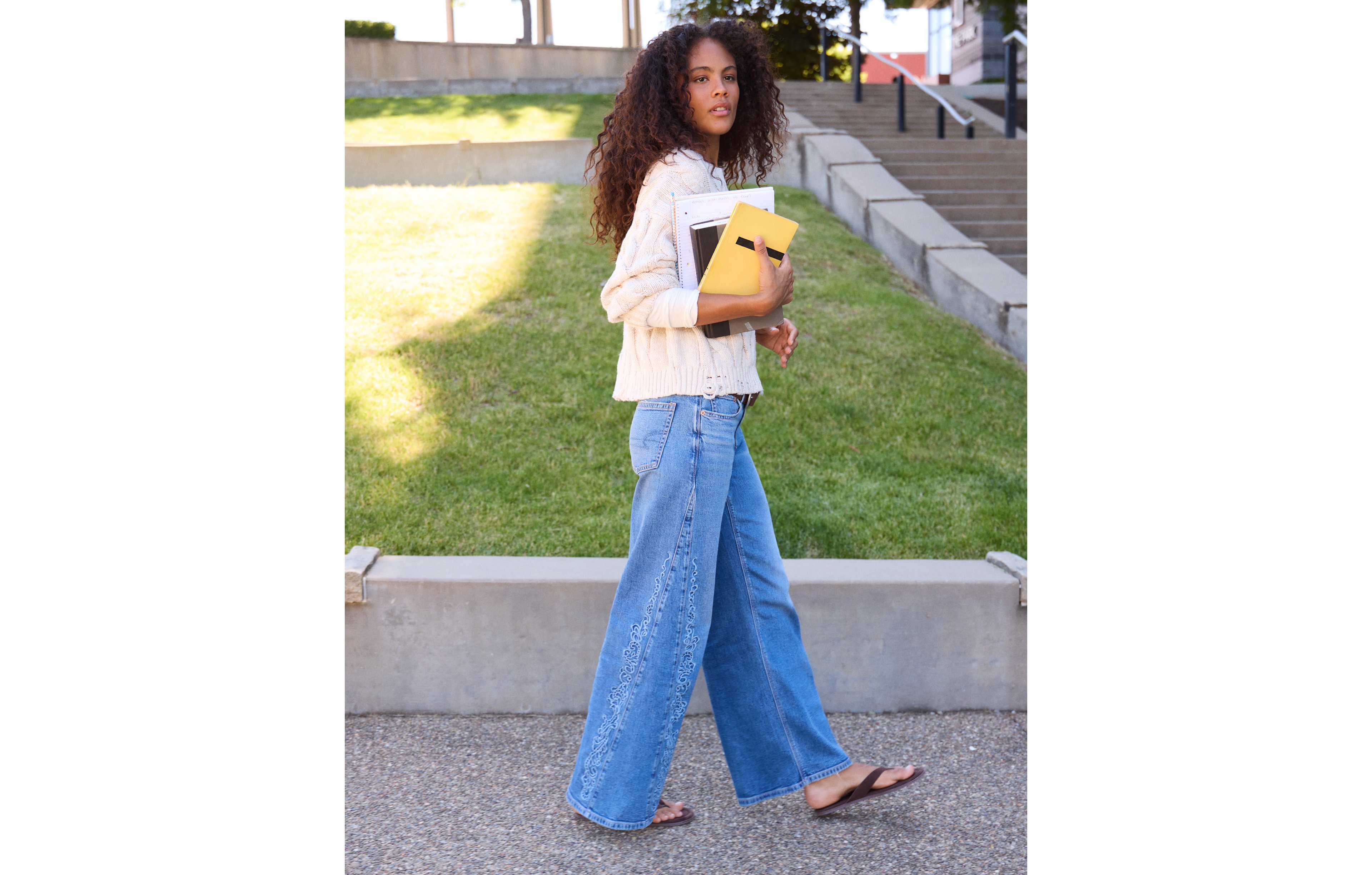 AE Low-Rise Baggy Ultra-Wide Leg Jean