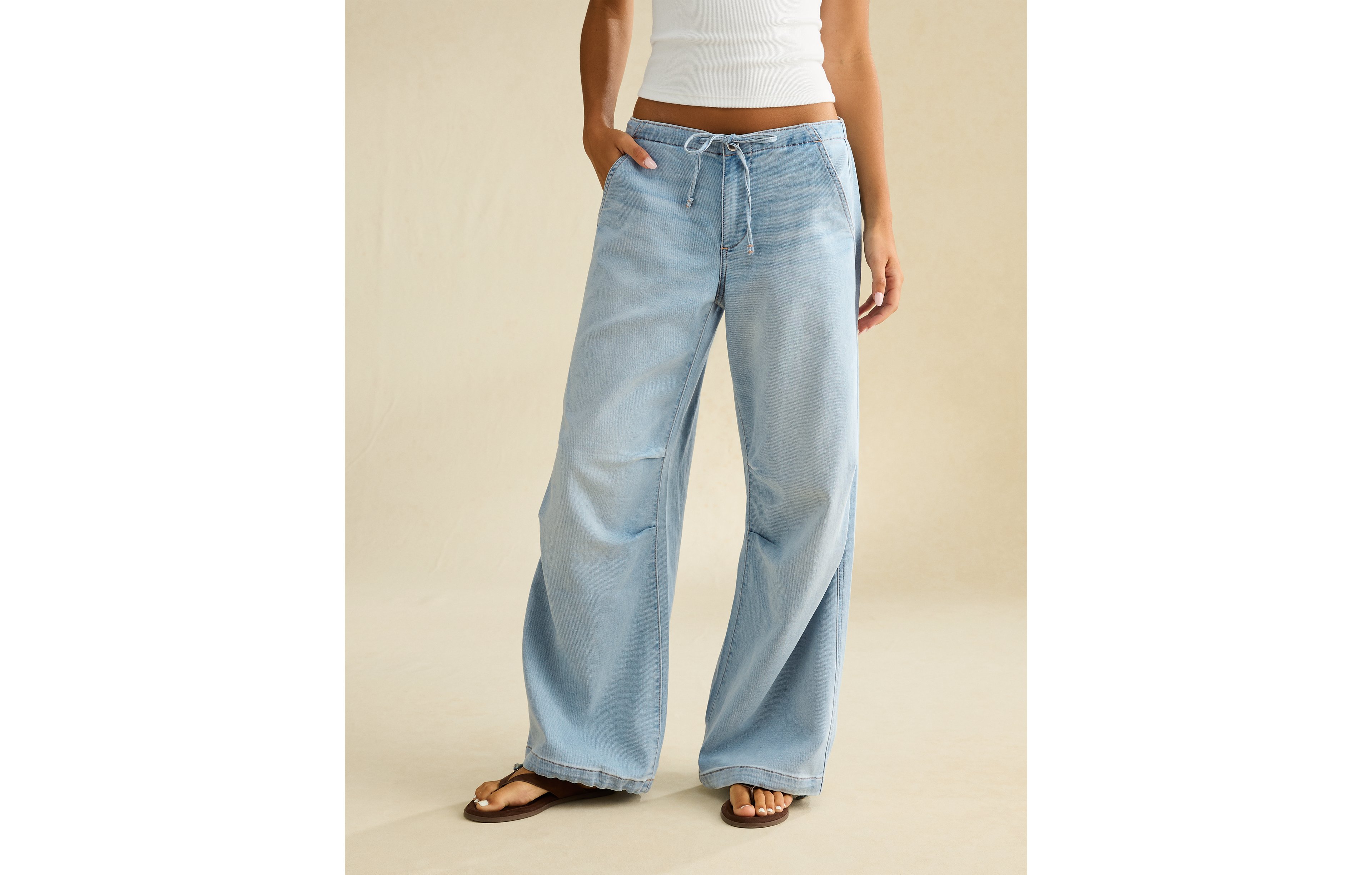 AE Low-Rise Cozy Baggy Jean
