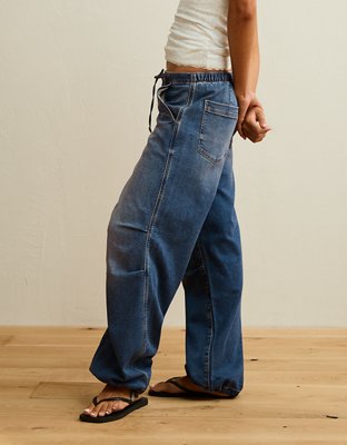 AE Low-Rise Cozy Baggy Wide-Leg Jean