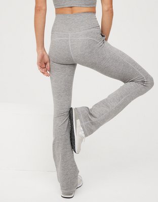 Legging à jambe semi-évasée avec poche The Hugger OFFLINE d’Aerie
