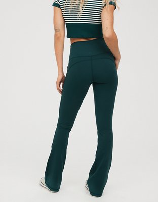 Женские брюки Aerie OFFLINE By Aerie The Hugger Pocket Bootcut Legging — фото 2