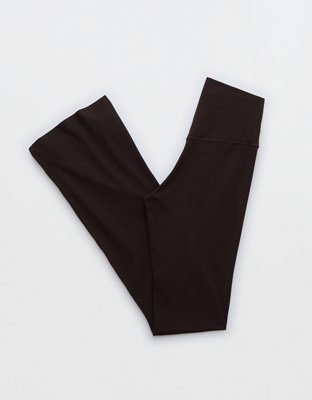 Legging à jambe semi-évasée à taille haute Real Me XTRA OFFLINE d’Aerie