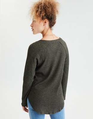 Женские футболки American Eagle AE V-Neck Tee — фото 2