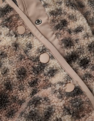 AE Sherpa Fleece Graphic Henley Sweatshirt