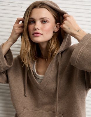 AE Big Hug V-Neck Hoodie