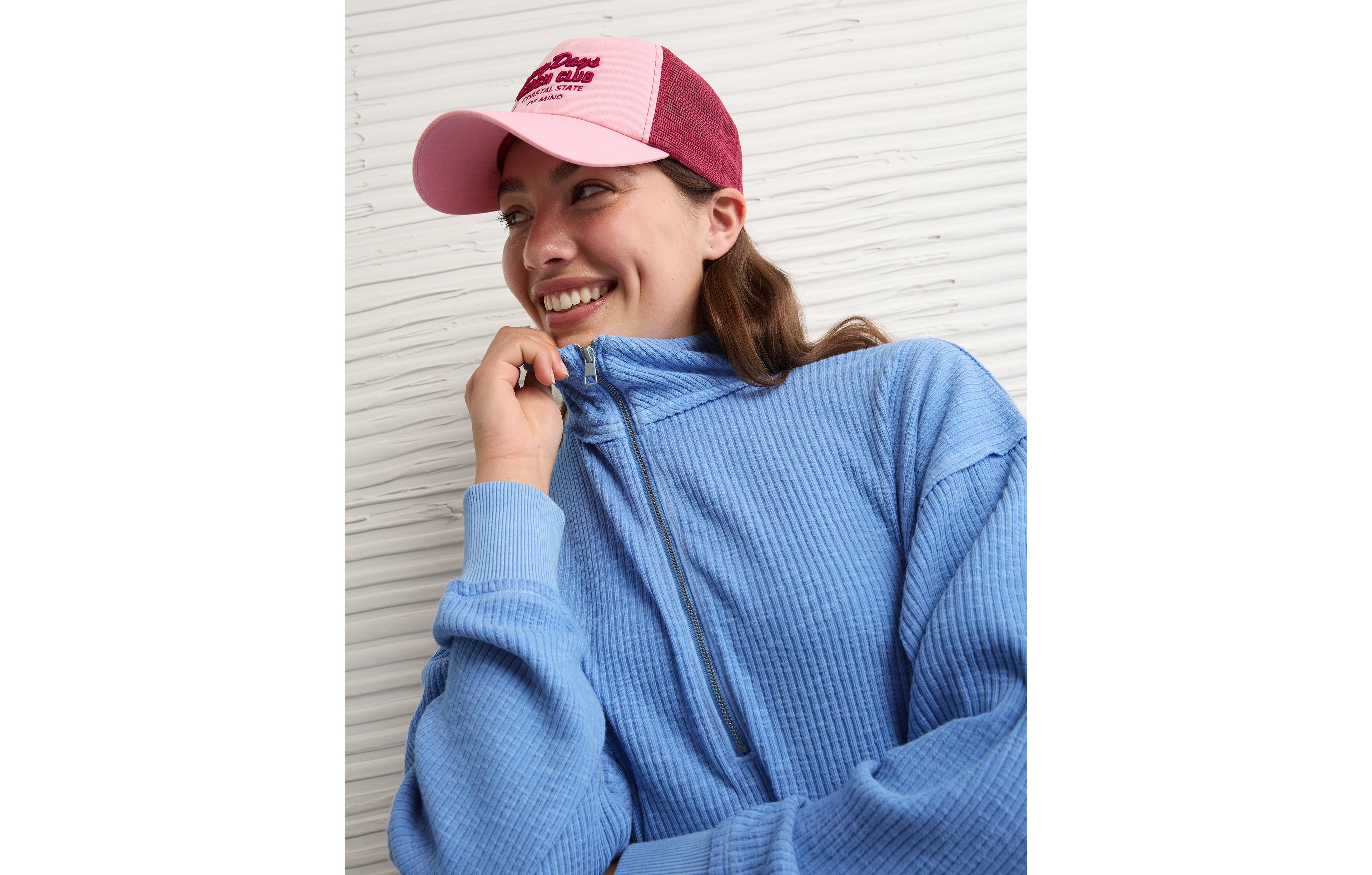 AE Big Hug Quarter-Zip Sweatshirt