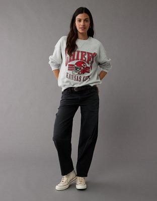 AE NFL Sweatshirt con Cuello Redondo y Gráfico de Kansas City Chiefs