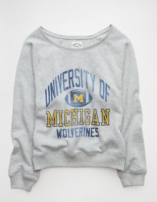 トップス Off shoulder sweat tops M me eme AE Michigan Wolverines Graphic Off The Shoulder Sweatshirt