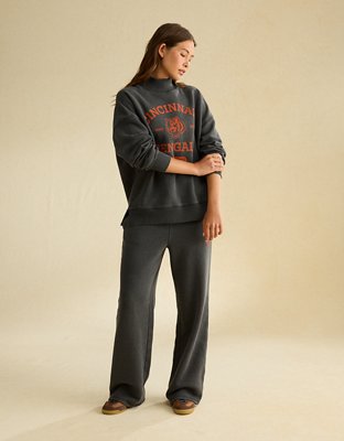 NFL Cincinnati Bengals Everyday Luxe Mock Neck Sweatshirt