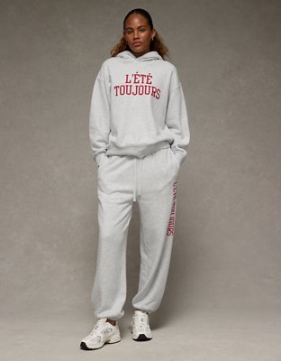 AE x The Summer I Turned Pretty Everyday Luxe Graphic Hoodie