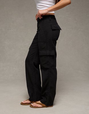 American Eagle Low-Rise Baggy Straight Cargo Pants for Women in Onyx Black, Size 0 Regular