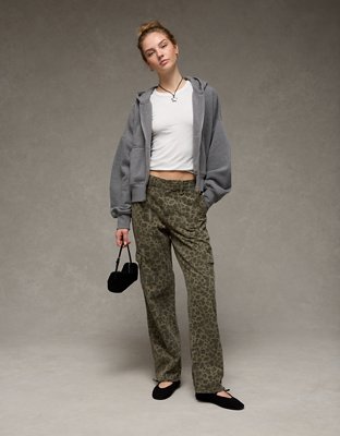 AE Low-Rise Baggy Straight Cargo Pant | American Eagle