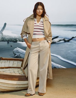AE Low-Rise Wide-Leg Khaki Pant