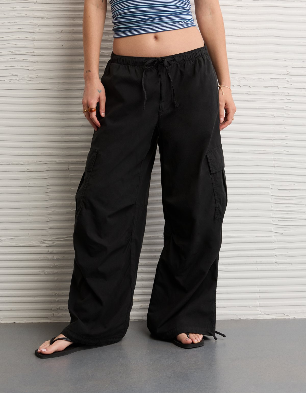 AE Low-Rise Baggy Cargo Parachute Pant - image 5