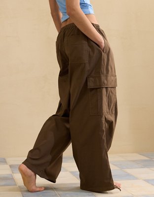 Женские брюки American Eagle AE Low-Rise Baggy Cargo Parachute, цвет: Коричневый — фото 10